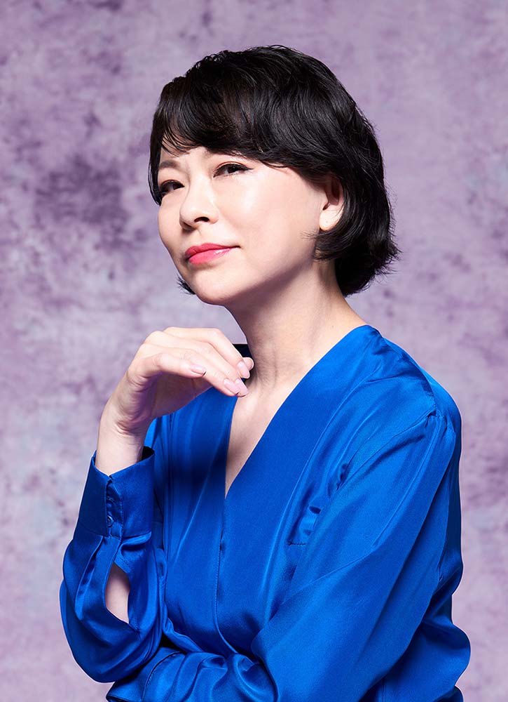 秋山菜津子 画像