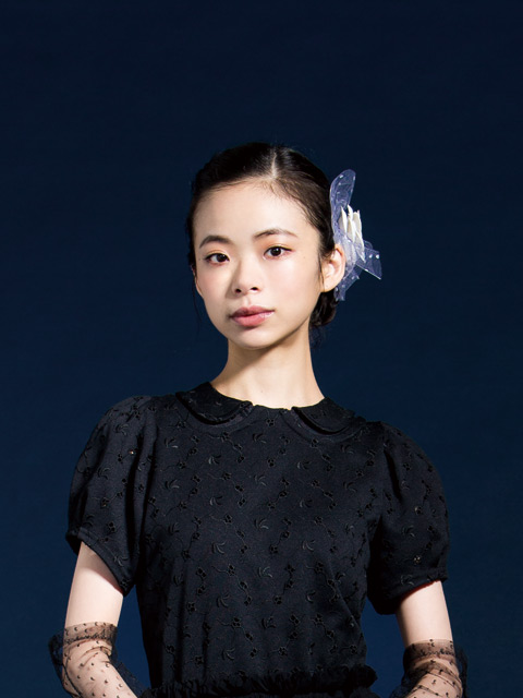 趣里 画像